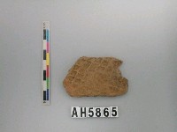 藏品(灰褐色方格網紋硬陶)的圖片